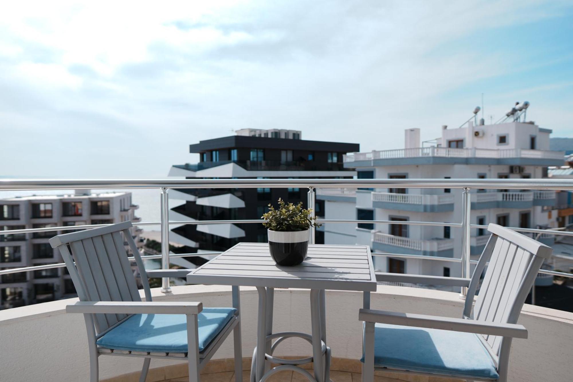 Hotel Blue Sky ซารานเดอ ภายนอก รูปภาพ