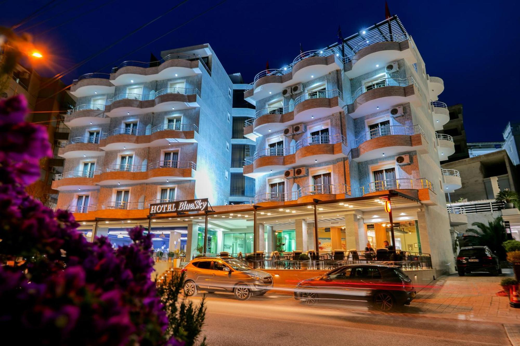 Hotel Blue Sky ซารานเดอ ภายนอก รูปภาพ