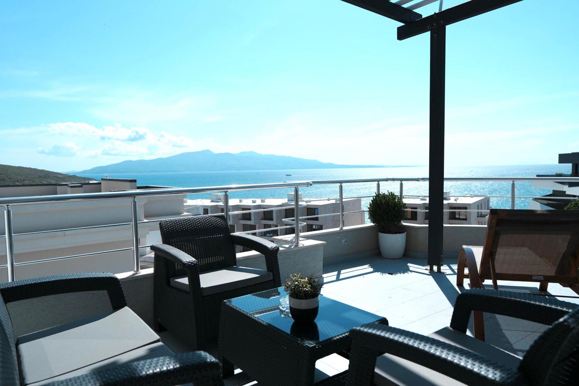 Hotel Blue Sky ซารานเดอ ภายนอก รูปภาพ
