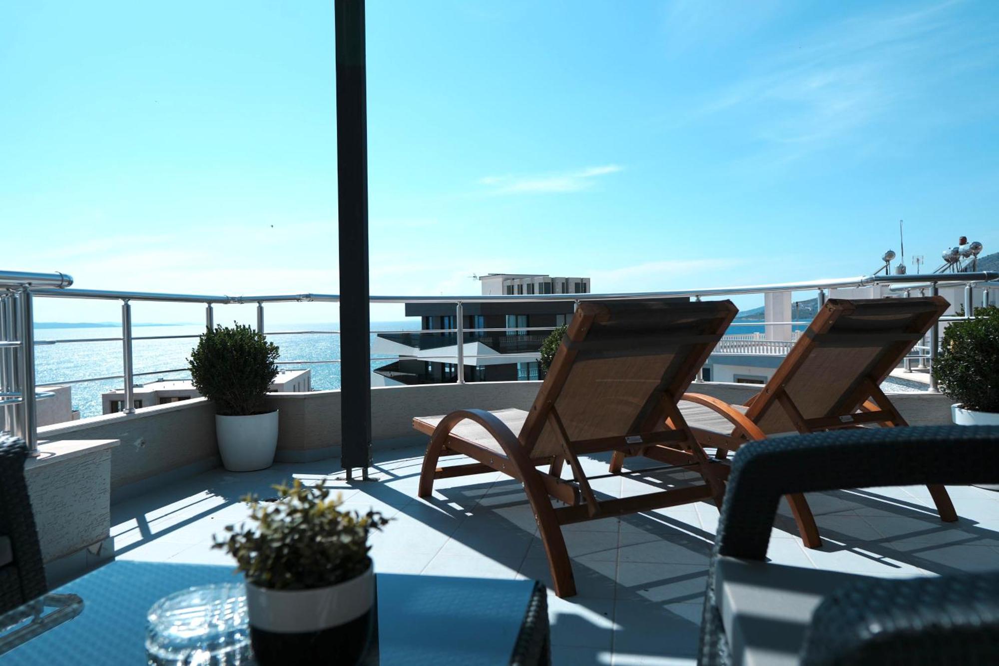 Hotel Blue Sky ซารานเดอ ภายนอก รูปภาพ